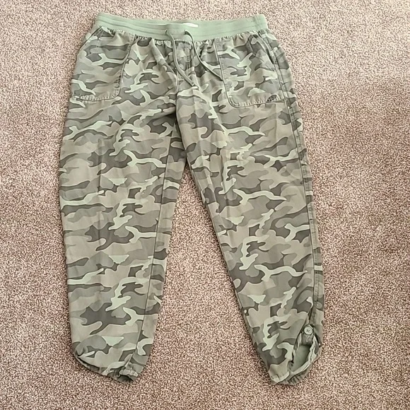 Maurices Army Camo Jogger Pants, sz. 14W - Picture 1 of 5